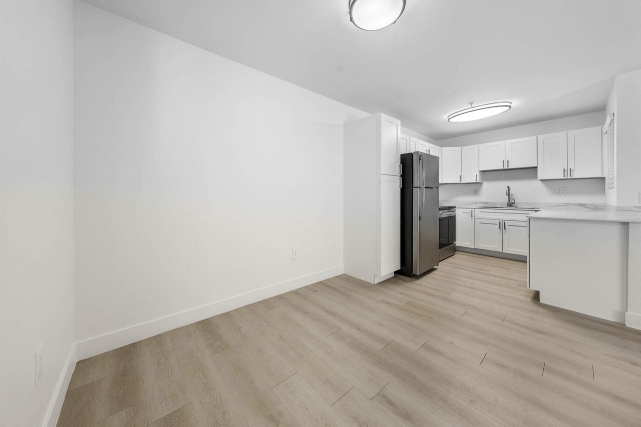 The Colony Apartments 21 of 25