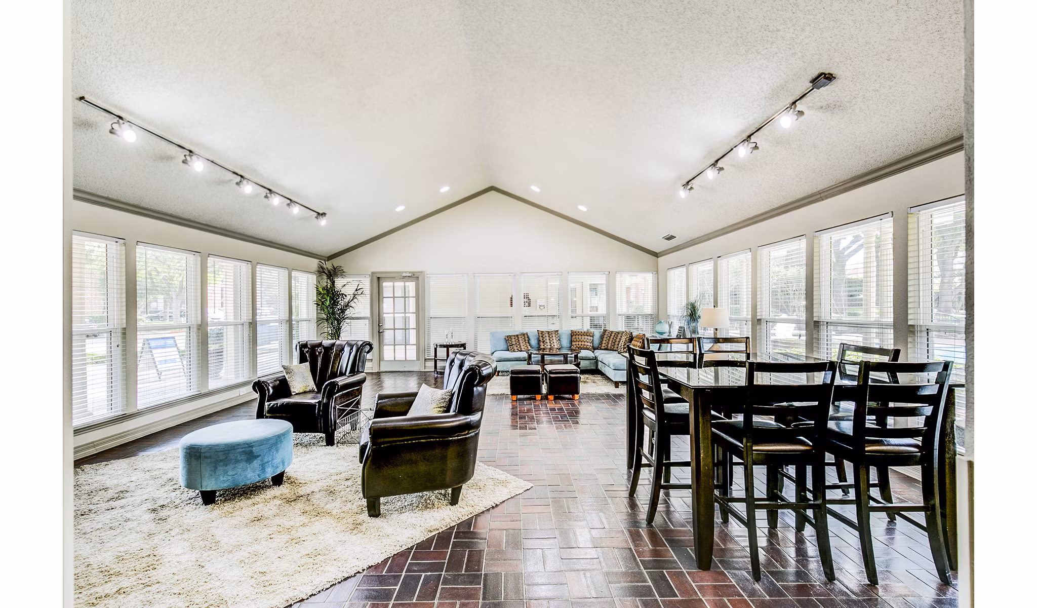 Elegant clubhouse lobby with modern decor in The Georgian Apartments