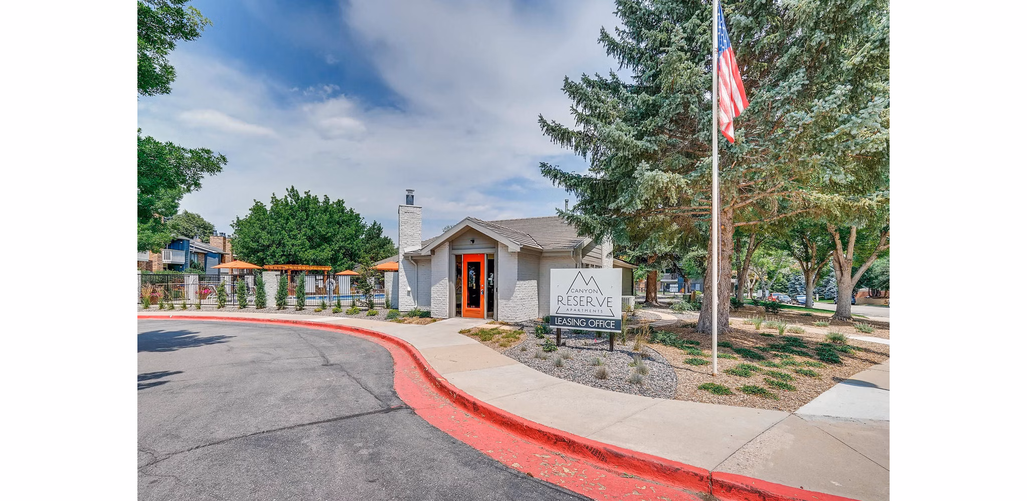 Canyon Reserve at the Ranch: Luxury apartments nestled in scenic surroundings
