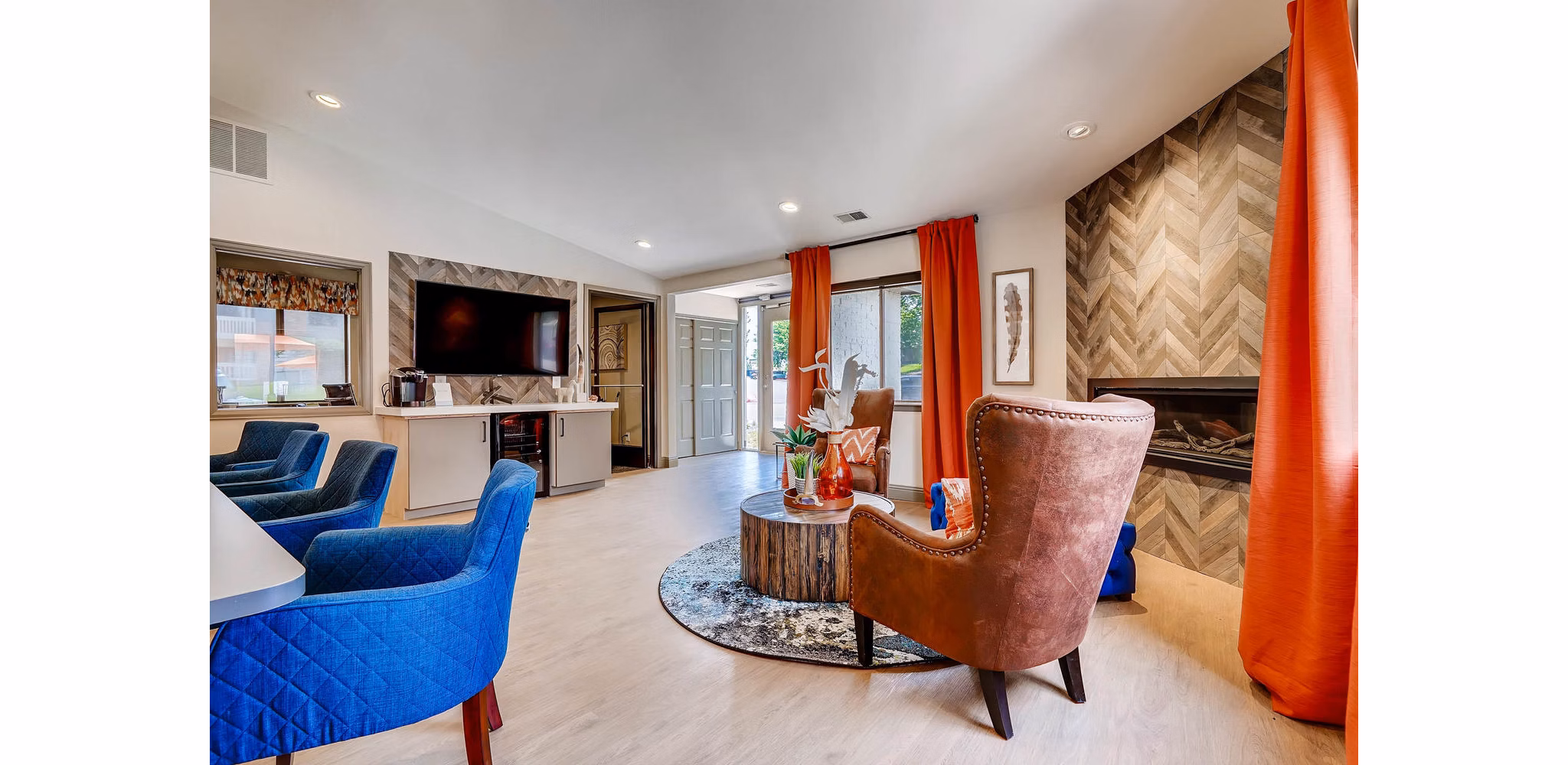 Elegant clubhouse at Canyon Reserve at the Ranch Apartments featuring modern lounge spaces and stylish decor
