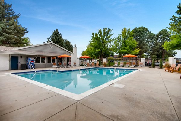 pool at Canyon Reserve at the Ranch Apartments