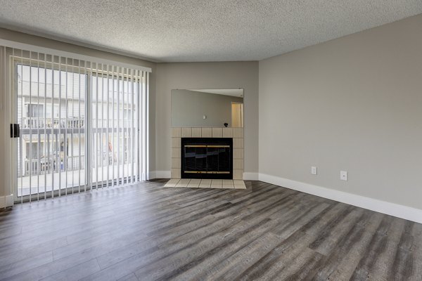 Modern living room with stylish furnishings at Avana Star Lake Apartments, luxury apartment community
