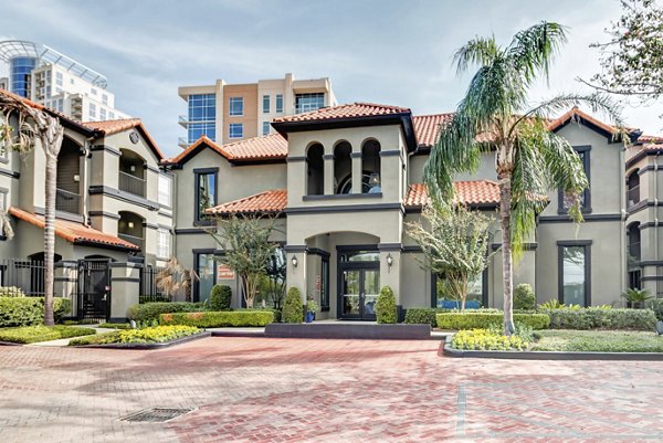 Villas at River Oaks Apartments