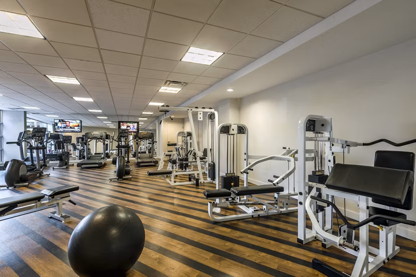 Aventine Fort Totten Clubroom