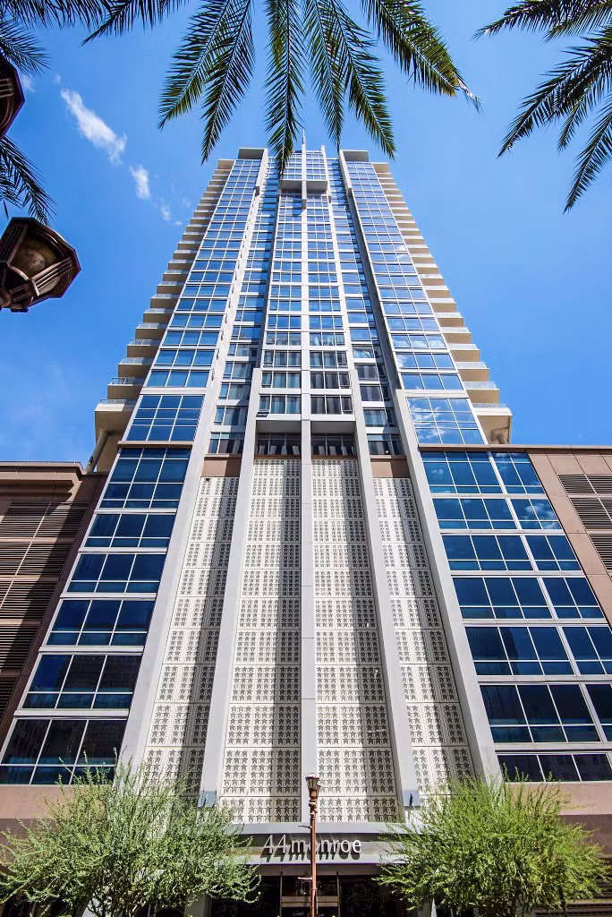44 Monroe Apartments: Luxurious high-rise in downtown Phoenix