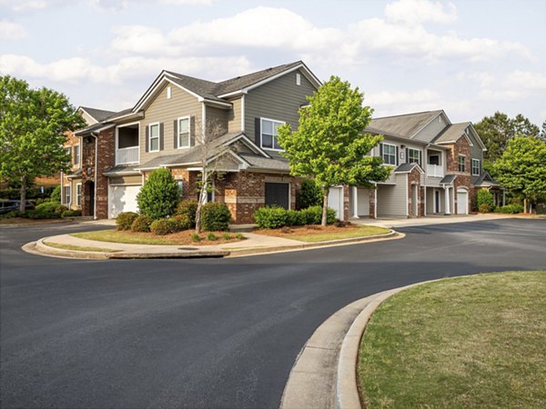 Mandalay Villas: Luxurious garden-style apartments in upscale Katy neighborhood