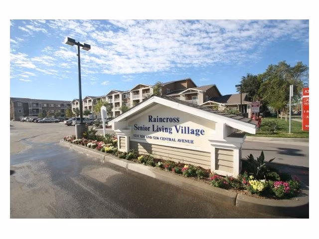 Raincross Senior Village: Contemporary senior living apartments with lush landscaping in Riverside
