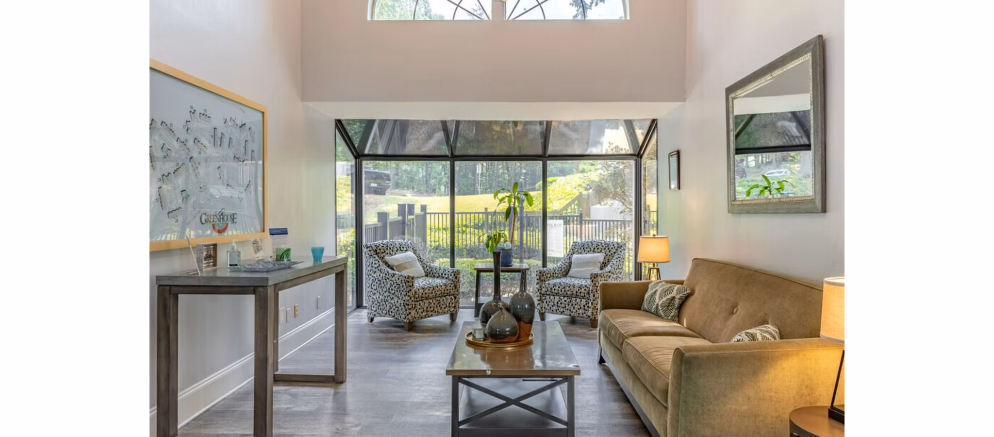 living room at Greenhouse Apartments