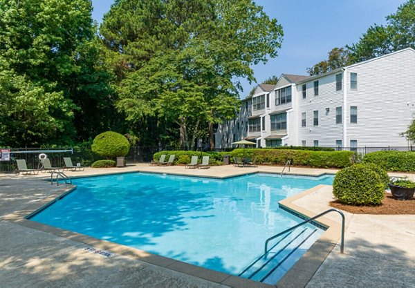 pool at Greenhouse Apartments