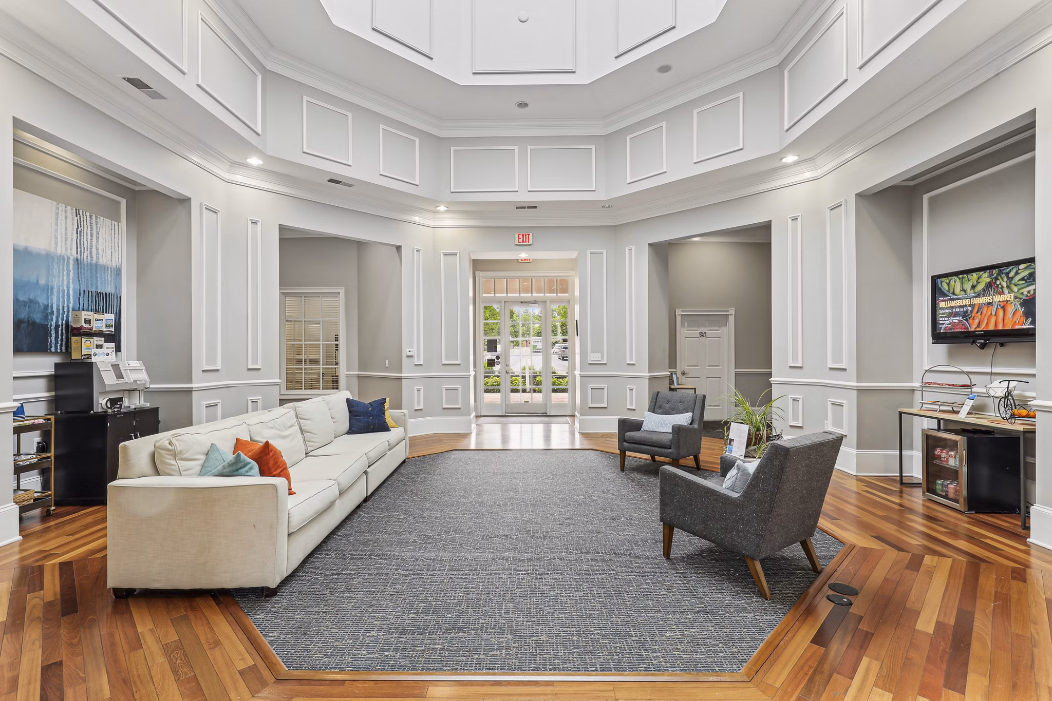 clubhouse at The Pointe at New Town Apartments