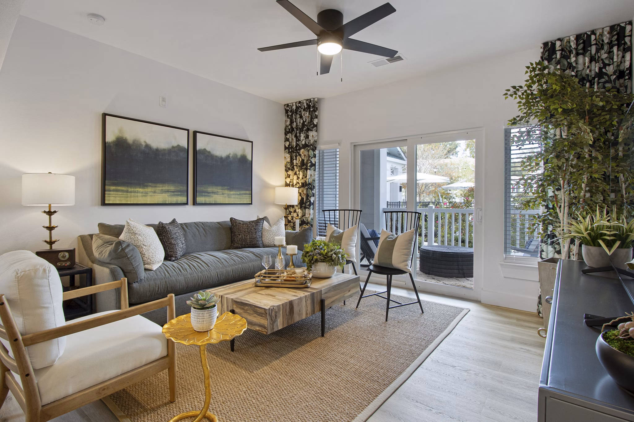 living room at 1000 West Apartments