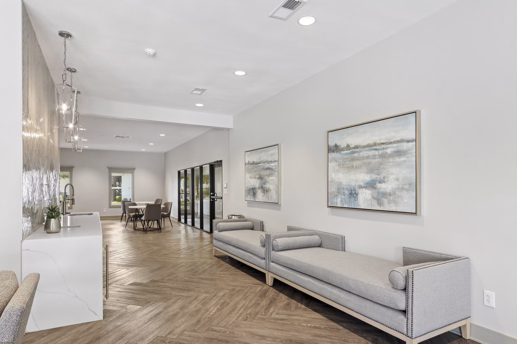 clubhouse at Mallard Crossing at St. Matthews Apartments