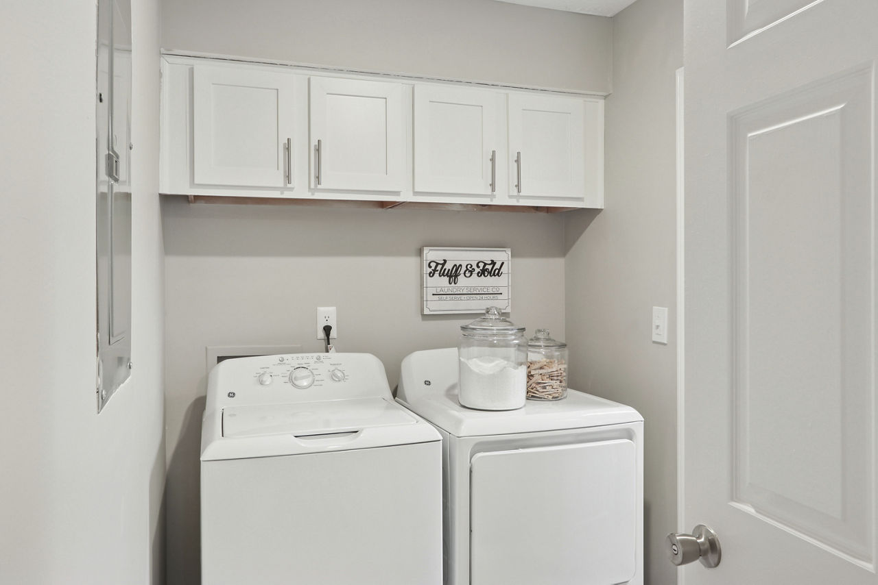 Laundry room at Mallard Crossing At St Matthews (2 of 2)