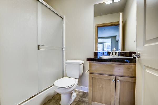bathroom at The Queen Anne Collection - Eden Hill