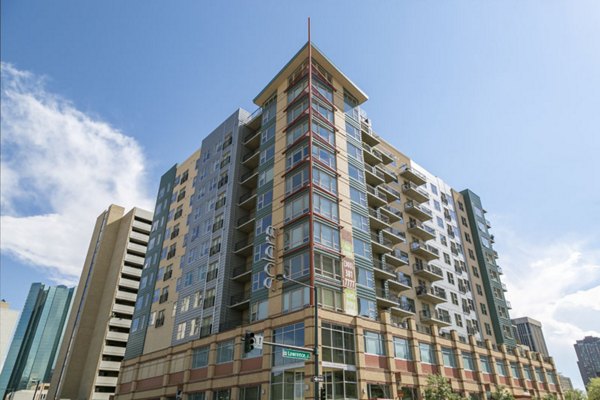 Solera Apartments: Stylish contemporary apartment in vibrant downtown area