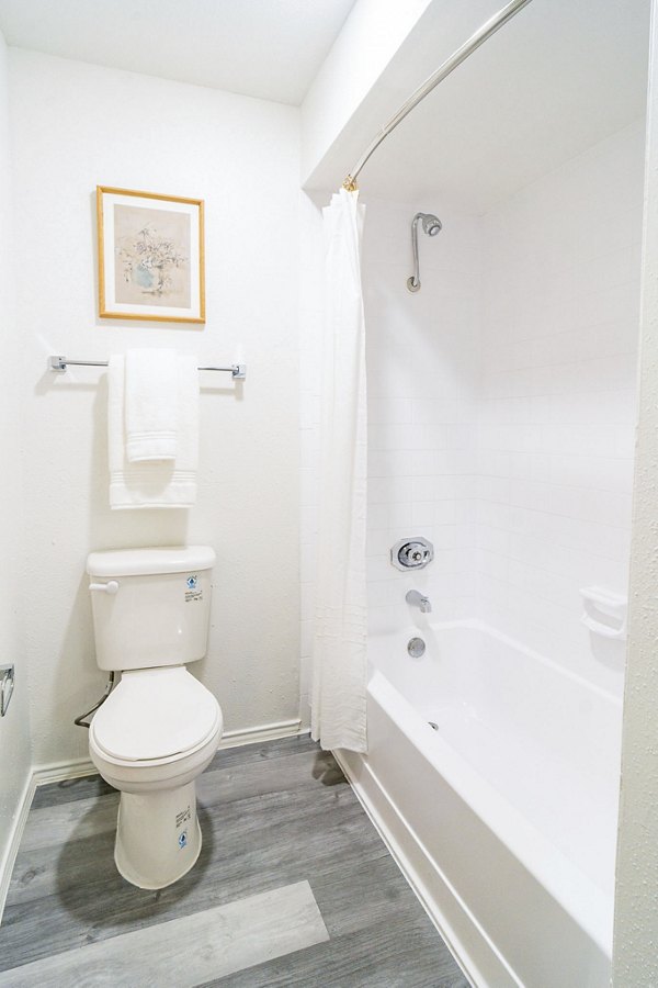 bathroom at The Patten West Apartments