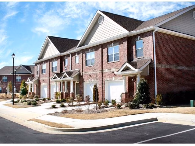 Villas at Loganville: Elegant of luxury apartments in tranquil Loganville setting