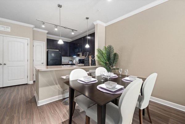 dining room at Artisan at Brightleaf Apartments