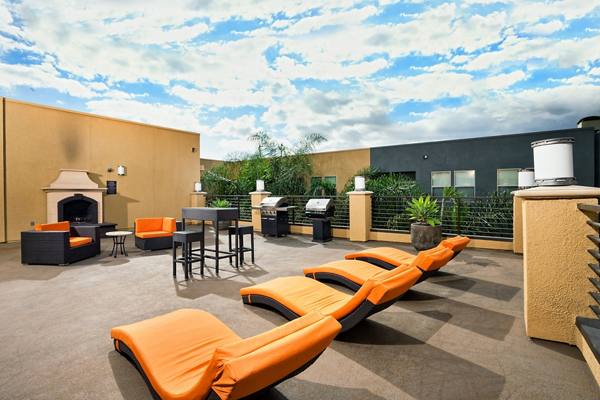 Avana North Hollywood Apartments