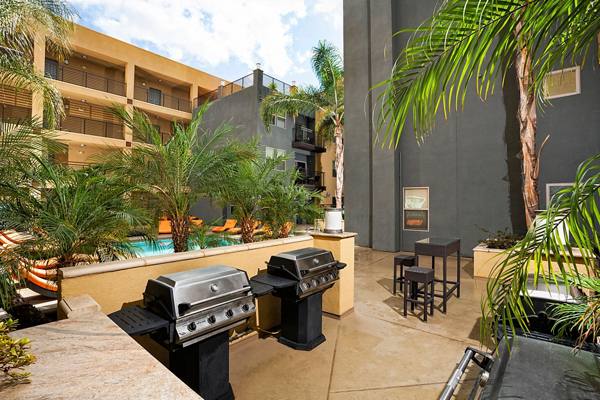 Avana North Hollywood Apartments