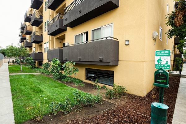 Avana North Hollywood Apartments