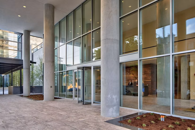 SoNo East Apartments: Sleek, modern apartment in downtown Chicago