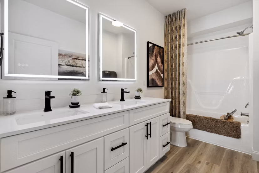 Modern bathroom with sleek fixtures at Verde Vista Apartments