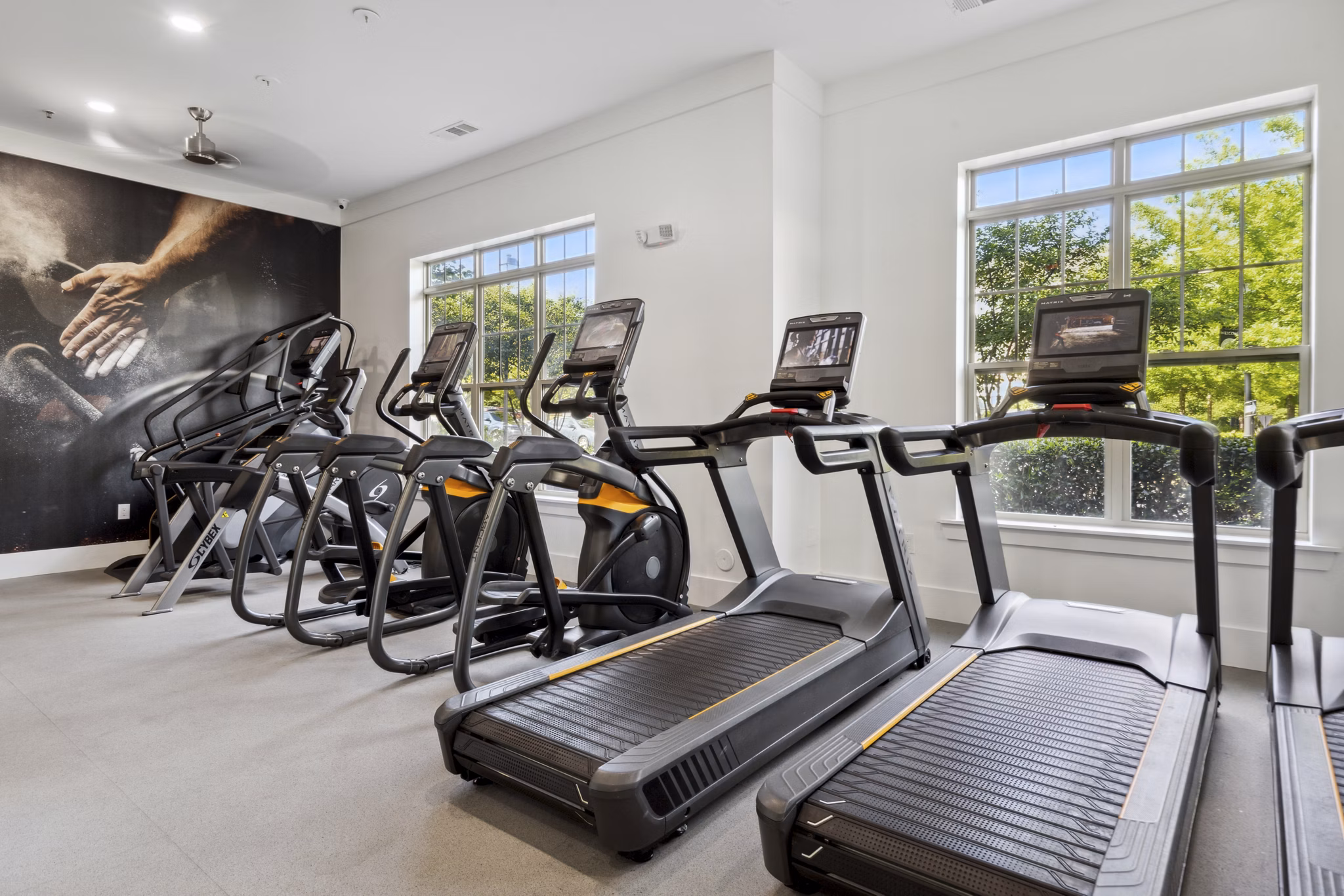 Modern fitness center with state-of-the-art equipment at Verde Vista Apartments