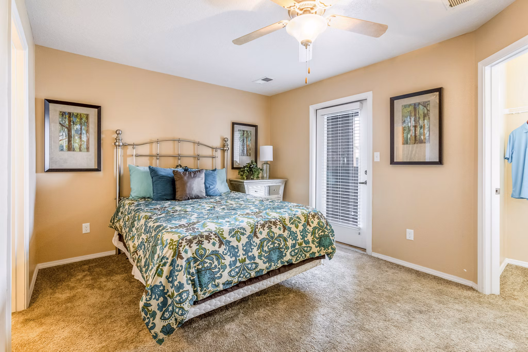 bedroom at Diamond Mesa Apartments