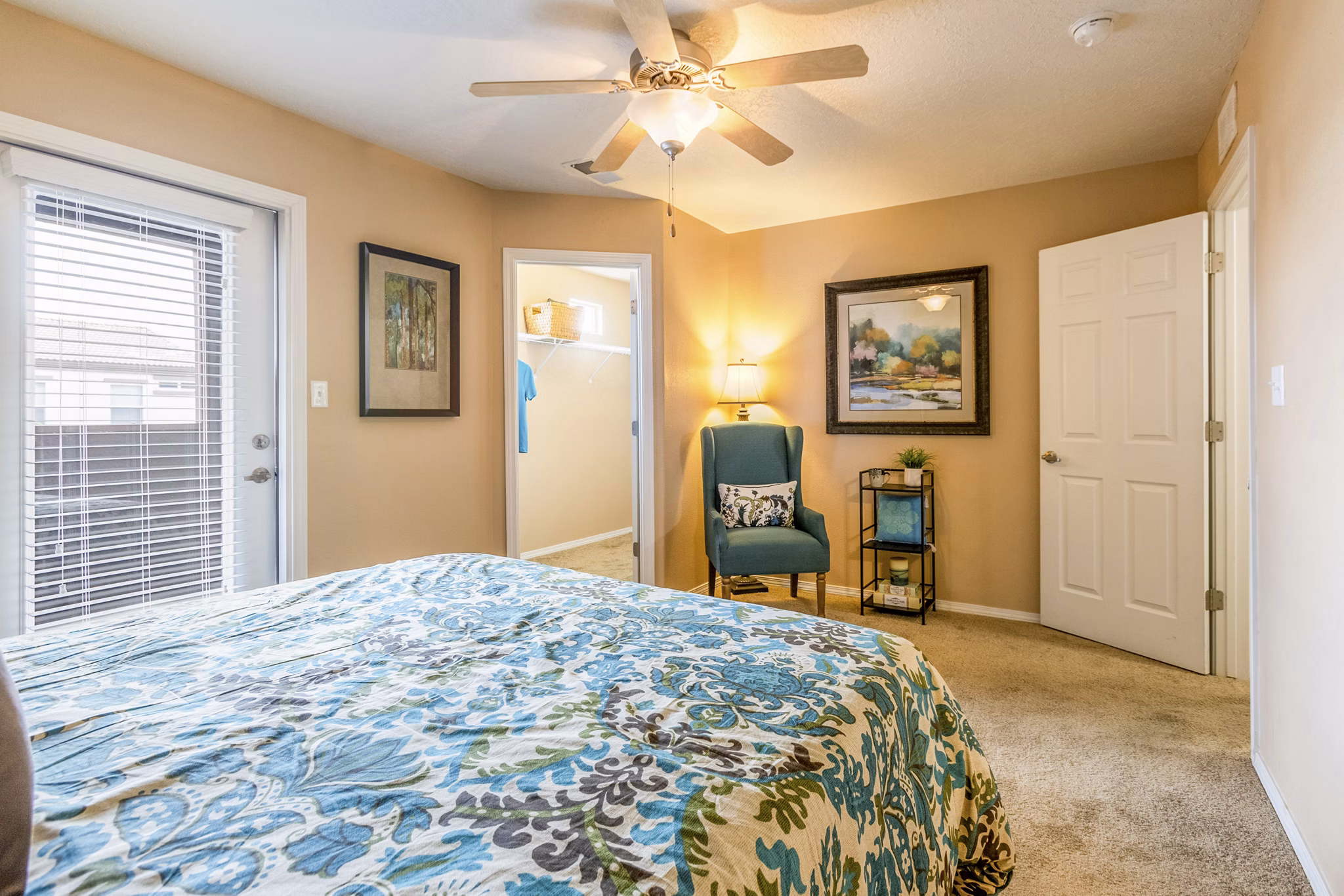 bedroom at Diamond Mesa Apartments