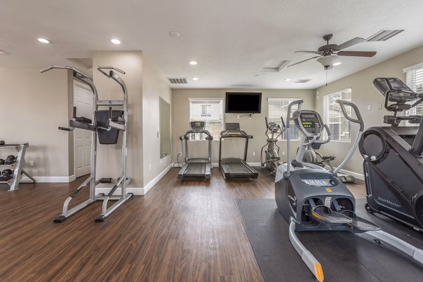 fitness center at Diamond Mesa Apartments