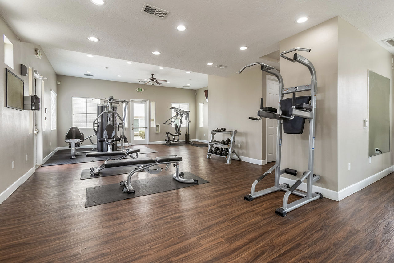 Gym at Diamond Mesa (2 of 4)