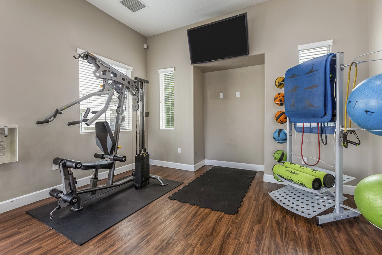 Gym at Diamond Mesa (4 of 4)