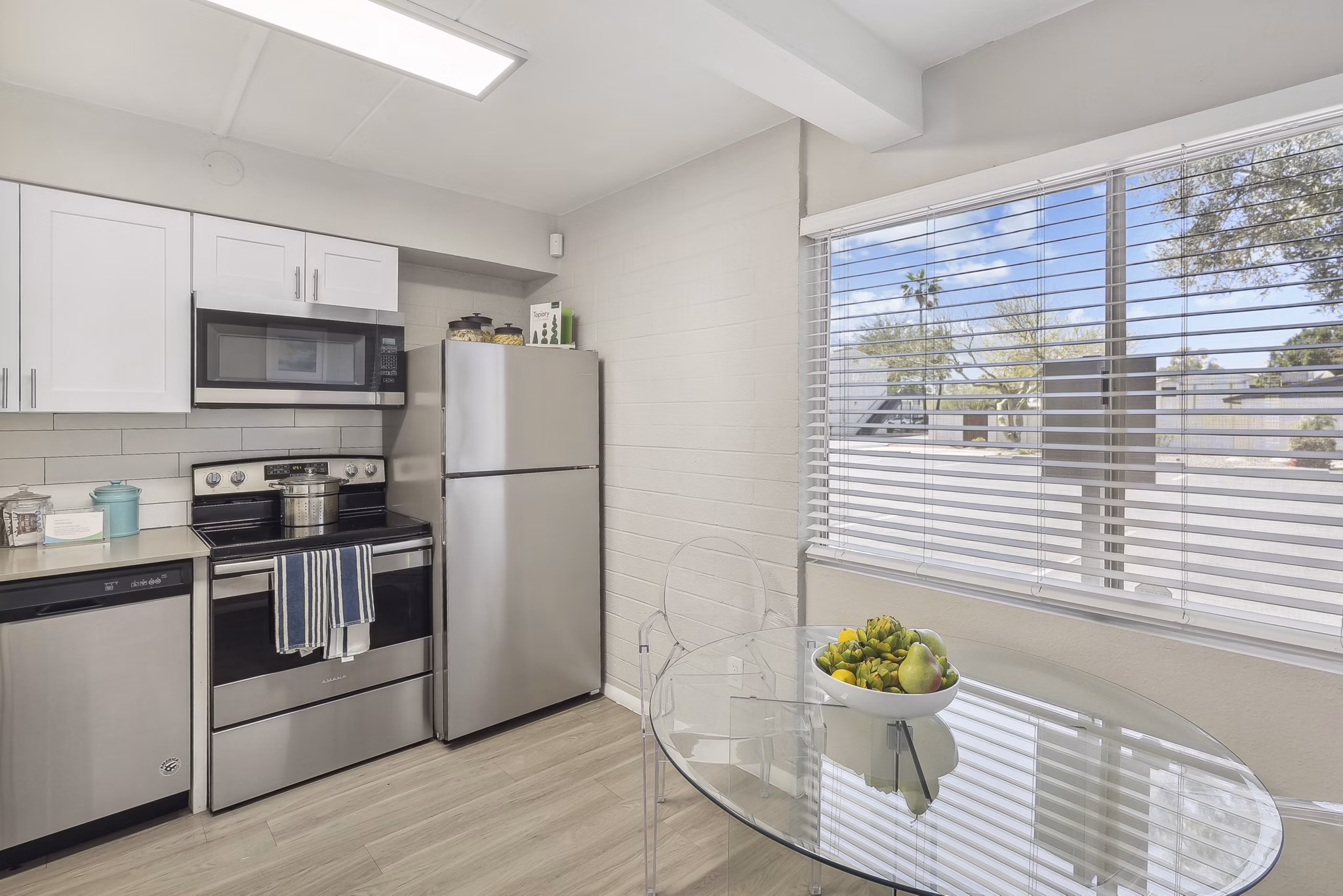 kitchen at Highpoint Club Apartments