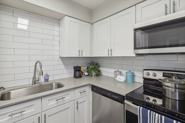 kitchen at Highpoint Club Apartments