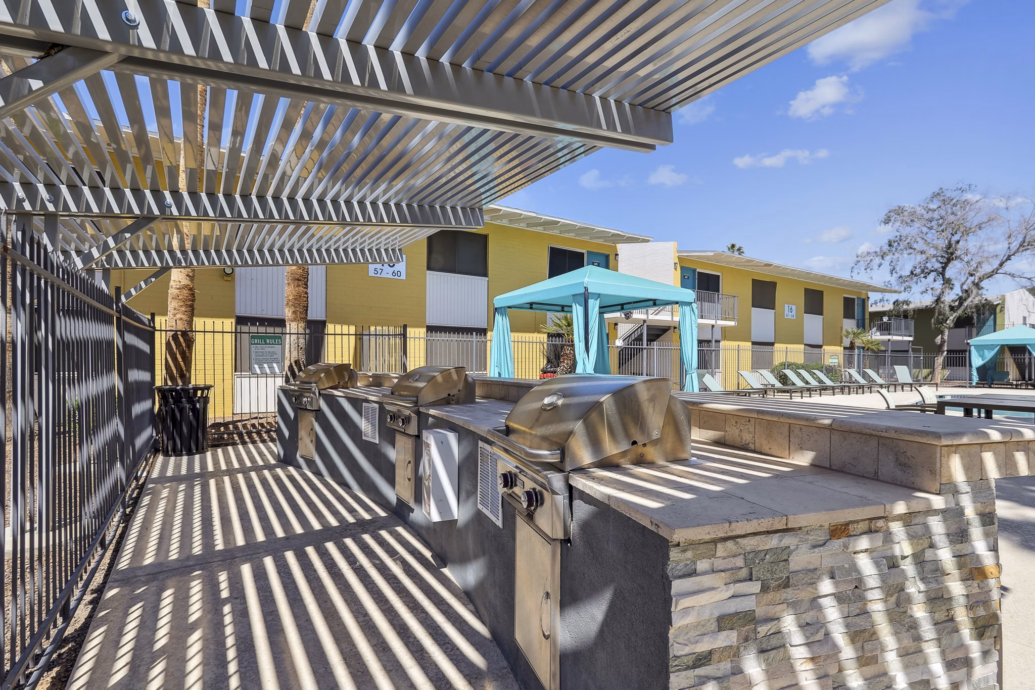 grill area at Westmount at Downtown Tempe Apartments