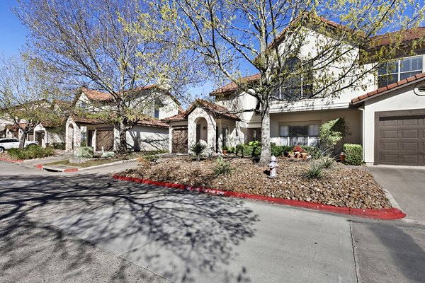 exterior at Barton Creek Villas Apartments