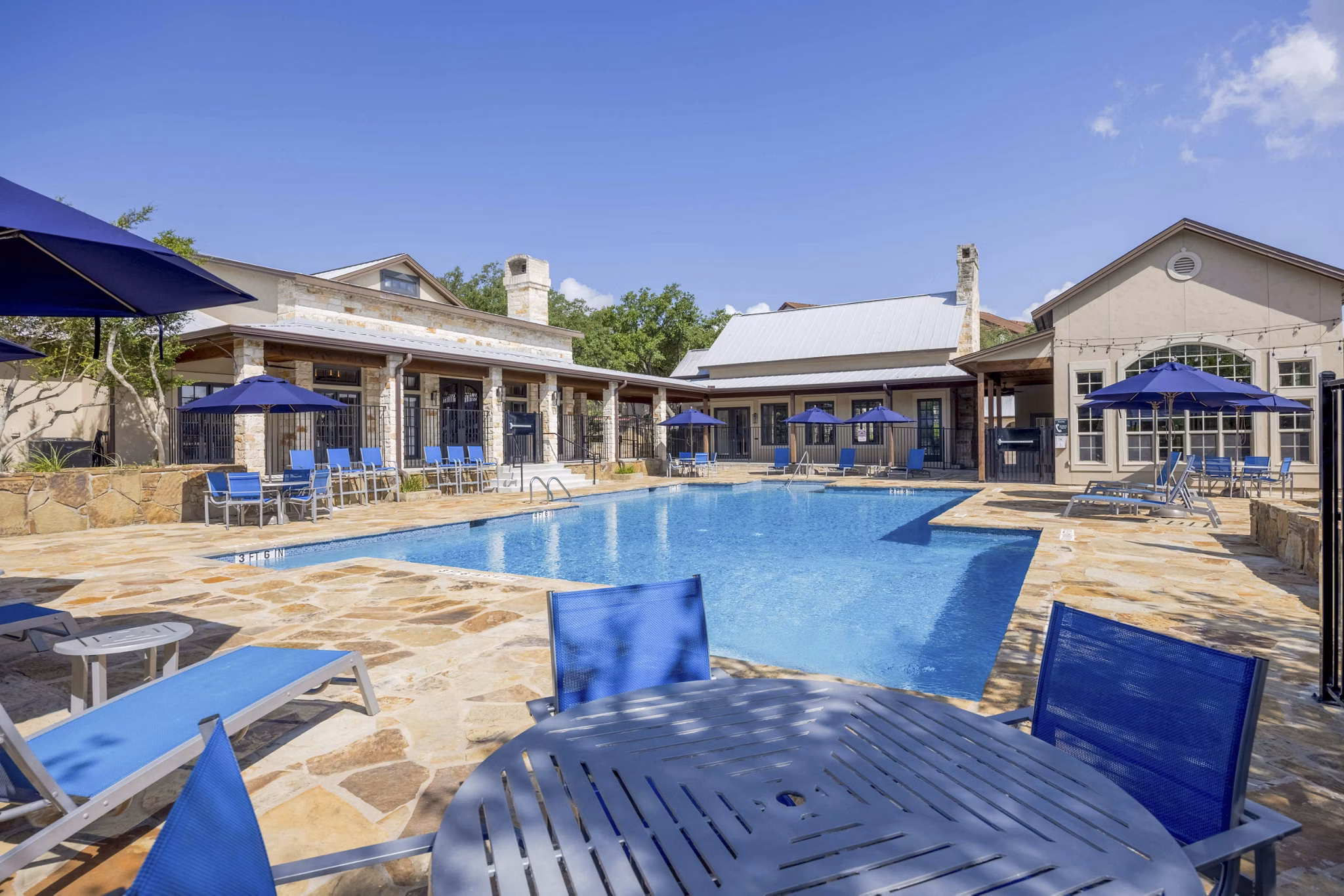 pool at Barton Creek Villas Apartments
