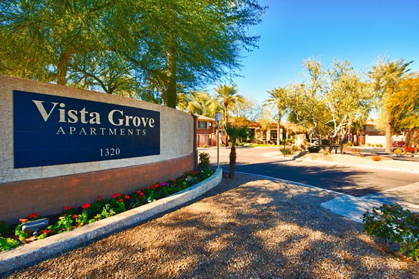 exterior at Vista Grove Apartments