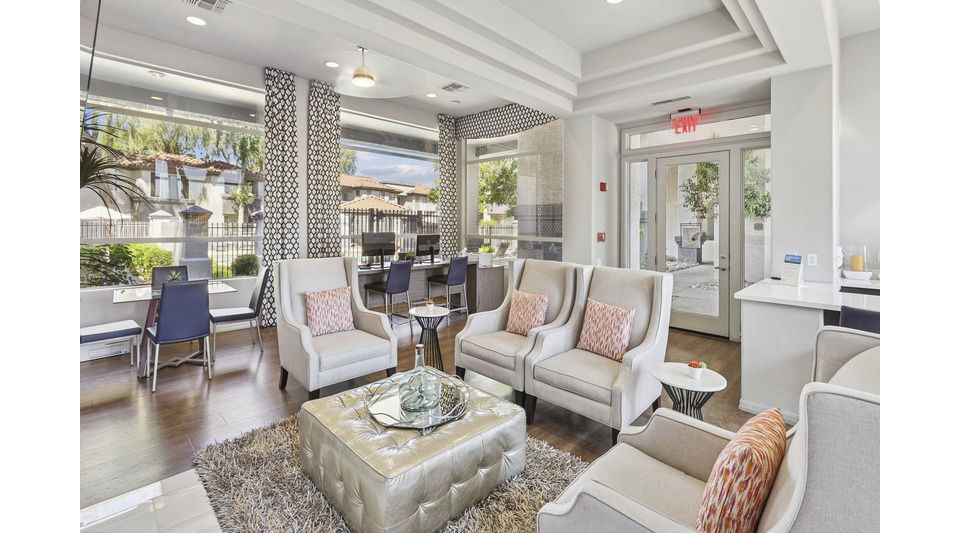 clubhouse at Vista Grove Apartments