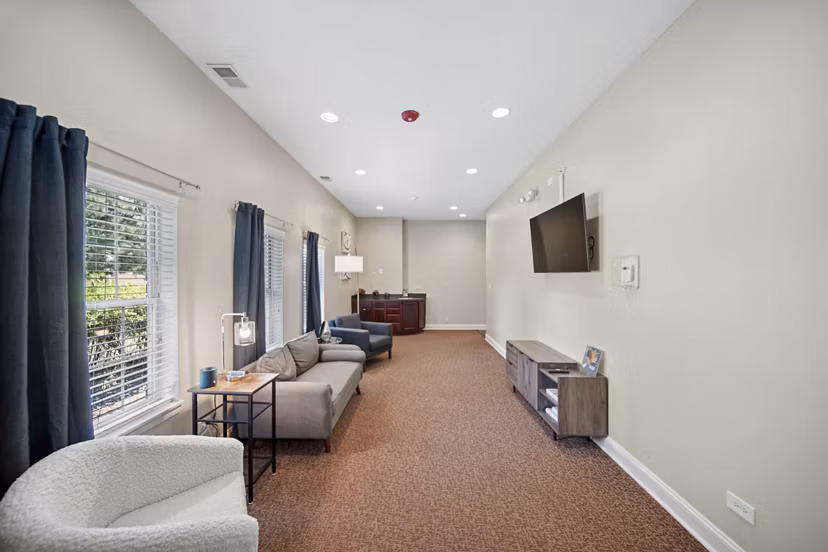 clubhouse at Waterford Place Apartments Apartments