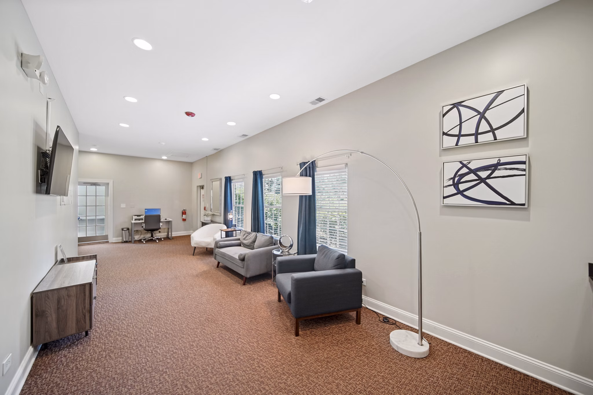 clubhouse at Waterford Place Apartments Apartments