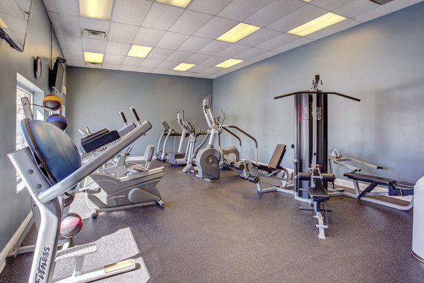 fitness center at Waterford Place Apartments