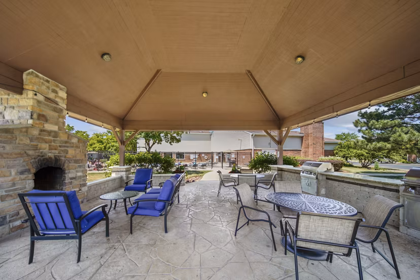 patio at Waterford Place Apartments Apartments