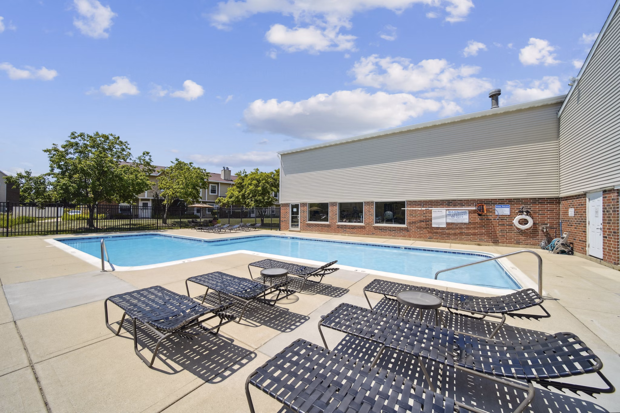 pool at Waterford Place Apartments Apartments