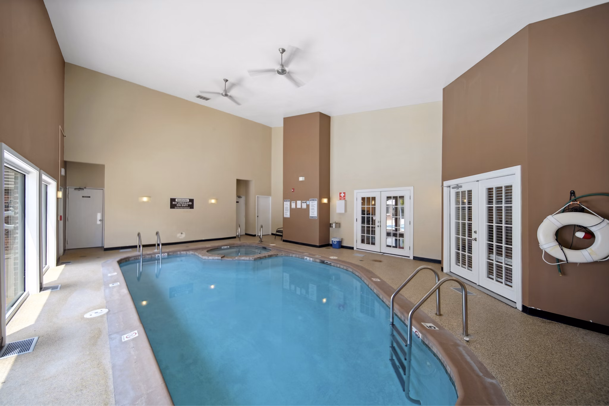 pool at Waterford Place Apartments Apartments