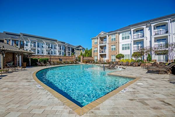 pool at Whitehall Parc Apartment Homes