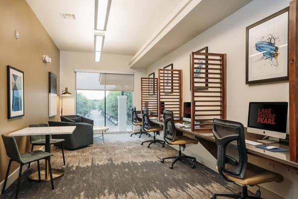 business center at Lakeshore Pearl Apartments