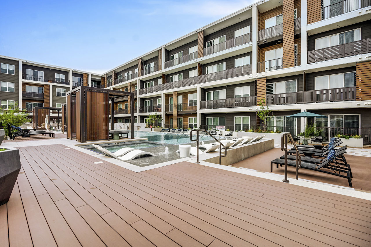 Lakeshore Pearl Austin Tx 5 of 12
