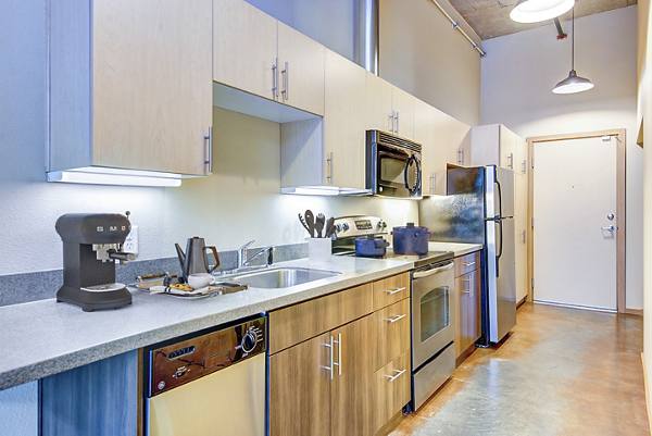 kitchen at 708 Uptown Apartments
